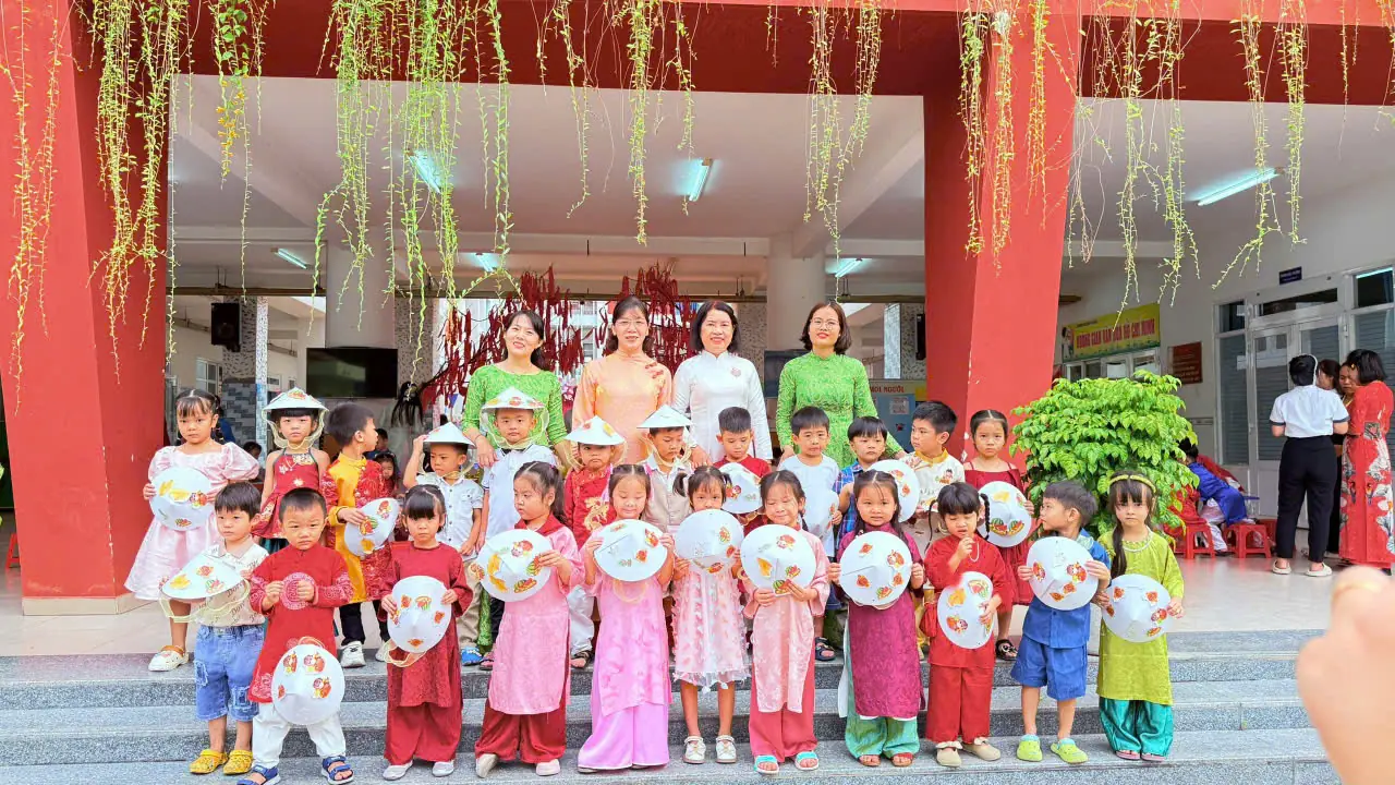 TRƯỜNG MẦM NON THỎ NGỌC